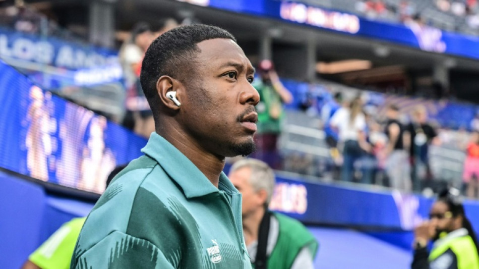  Sem clube desde sa&iacute;da do Real Madrid, Alaba assina com a Udinese 