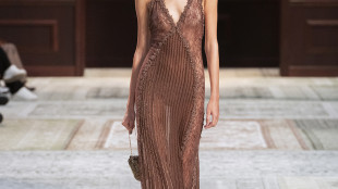 Il glamour anni '70 di Amiri porta Hollywood a Parigi