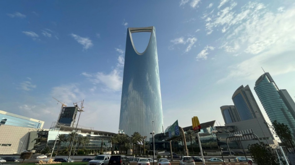  Huthis: Gr&ouml;&szlig;te &Ouml;lraffinerie und Verteidigungsministerium in Saudi-Arabien angegriffen 