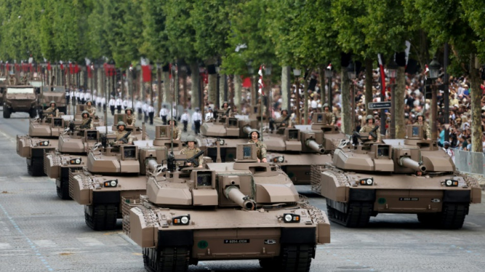 Francia presume de la "credibilidad" de su ejército en un mundo "más brutal"