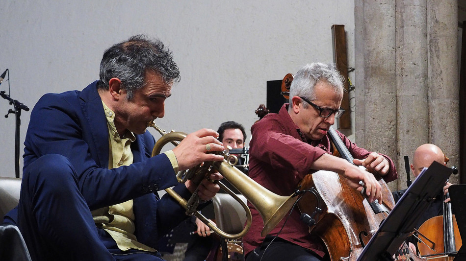  Paolo Fresu e Giovanni Sollima in concerto a Bologna col progetto 'FS: In viaggio' 