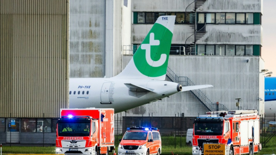  Flugzeug mit wom&ouml;glich Hantavirus-infiziertem Passagier in Amsterdam gelandet 
