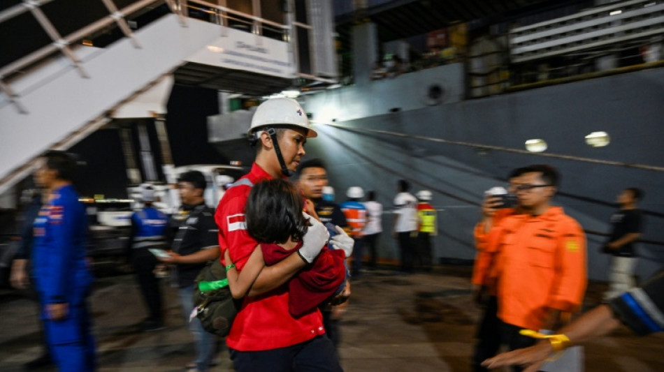  Survivors recall blasts before deadly Indonesian ferry fire 