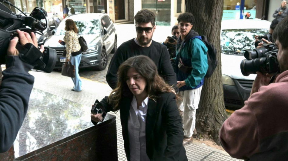 M&eacute;dicos soslayaron la atenci&oacute;n card&iacute;aca de Maradona, dijo testigo en juicio por su muerte