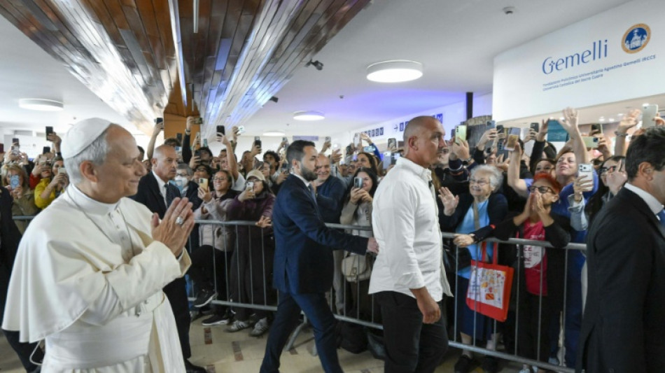  Pope recovering after lung cancer operation that rattles Church 