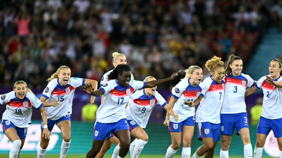 "Eines der h&auml;rtesten Spiele": Wankende Engl&auml;nderinnen "stolz"