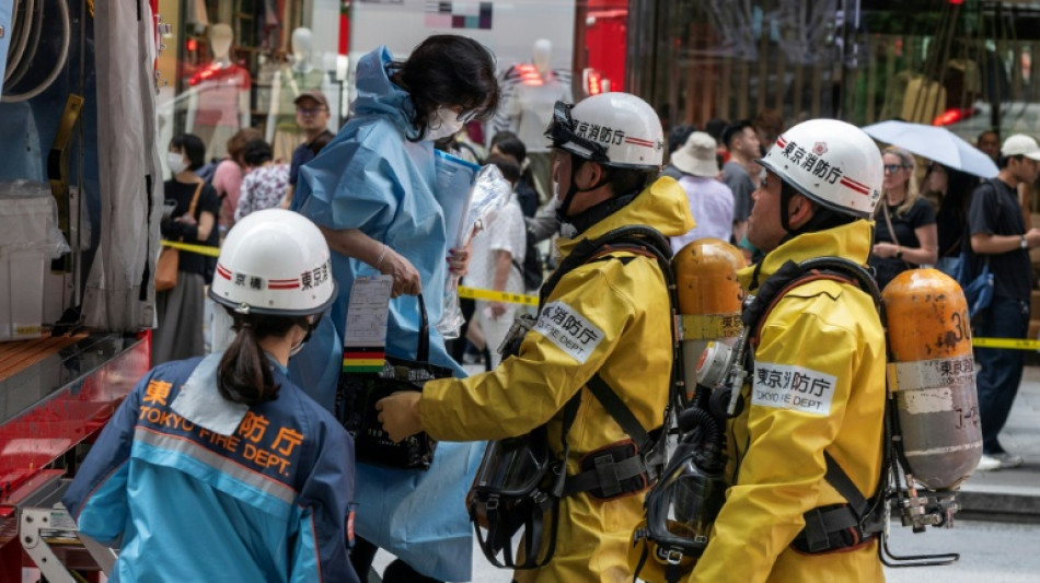  Une vingtaine de bless&eacute;s apr&egrave;s qu'un homme a pulv&eacute;ris&eacute; une substance dans un centre commercial de Tokyo 