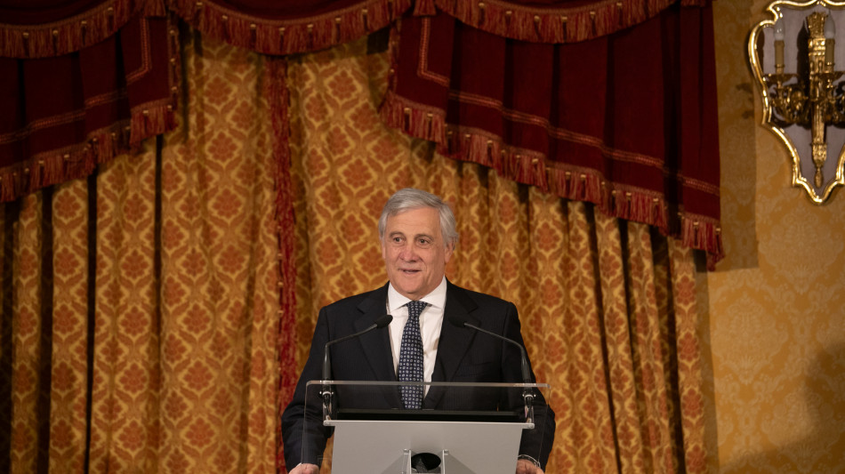 Tajani a Lagarde, 'sui tassi ci vuole pi&ugrave; coraggio'