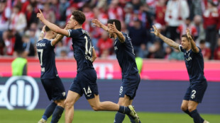 Com a cabe&ccedil;a na Champions, Bayern e Lerverkusen perdem em casa no Alem&atilde;o