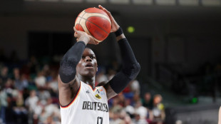 Mit R&uuml;ckkehrer Schr&ouml;der: Basketballer schlagen Schweden