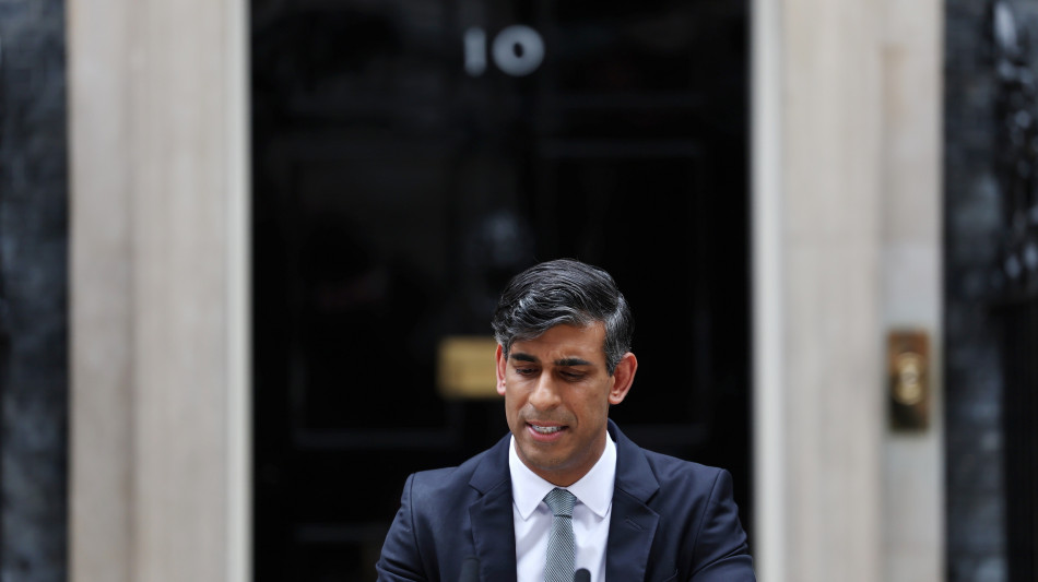 Rishi Sunak si &egrave; dimesso da primo ministro a Palazzo