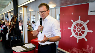 Umweltminister Schneider will mit Extremsegler Herrmann für Meeresschutz werben