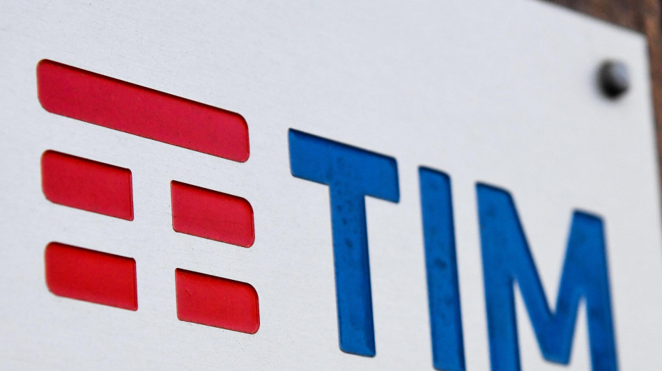  Tim, debole in borsa (-1,3%), Opas di Poste chiusa venerd&igrave; all'85,82% 