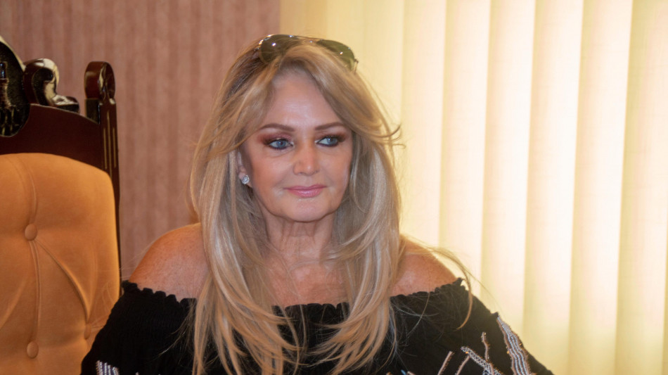  La cantante Bonnie Tyler in coma farmacologico dopo intervento d'urgenza 