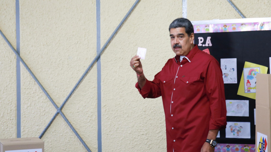 Venezuela: elezioni, schiacciante vittoria del partito di Maduro