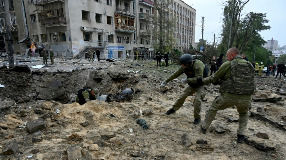 Novo bombardeio na Ucr&acirc;nia deixa dois mortos, um dia ap&oacute;s massacre de civis