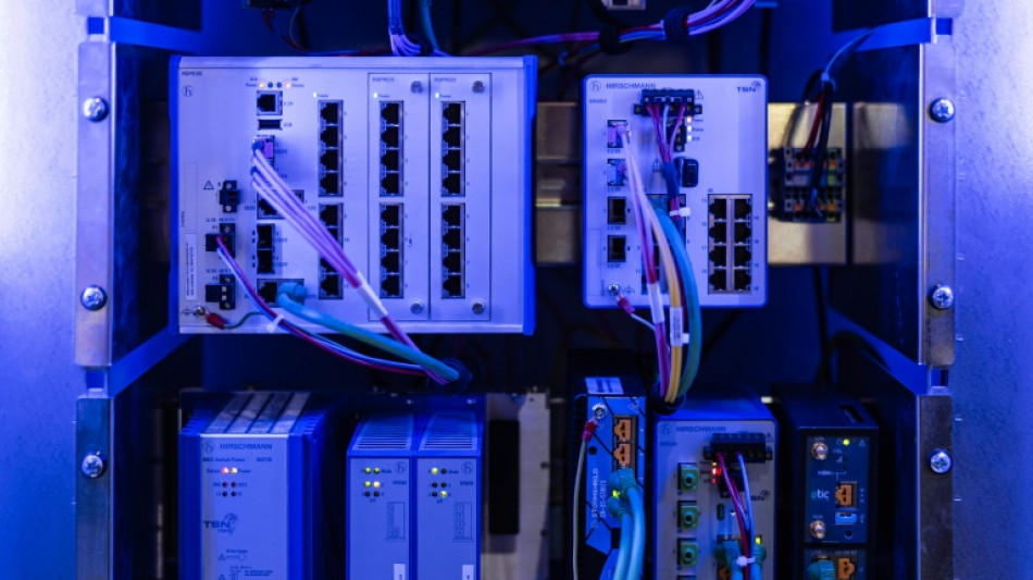 Hackerangriff auf Polizeihandys: Mecklenburg-Vorpommern tauscht Server aus