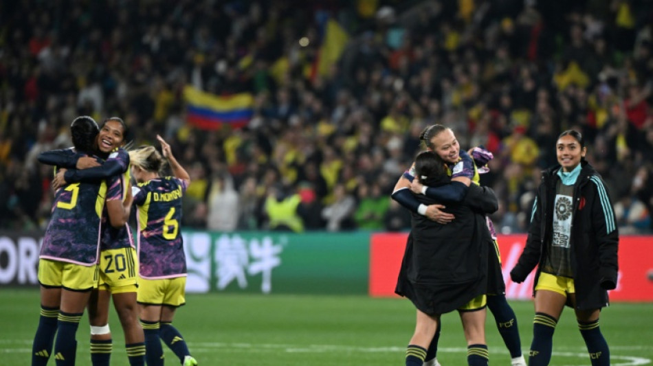 Col&ocirc;mbia vai investir R$ 9,5 milh&otilde;es no futebol feminino ap&oacute;s campanha hist&oacute;rica na Copa