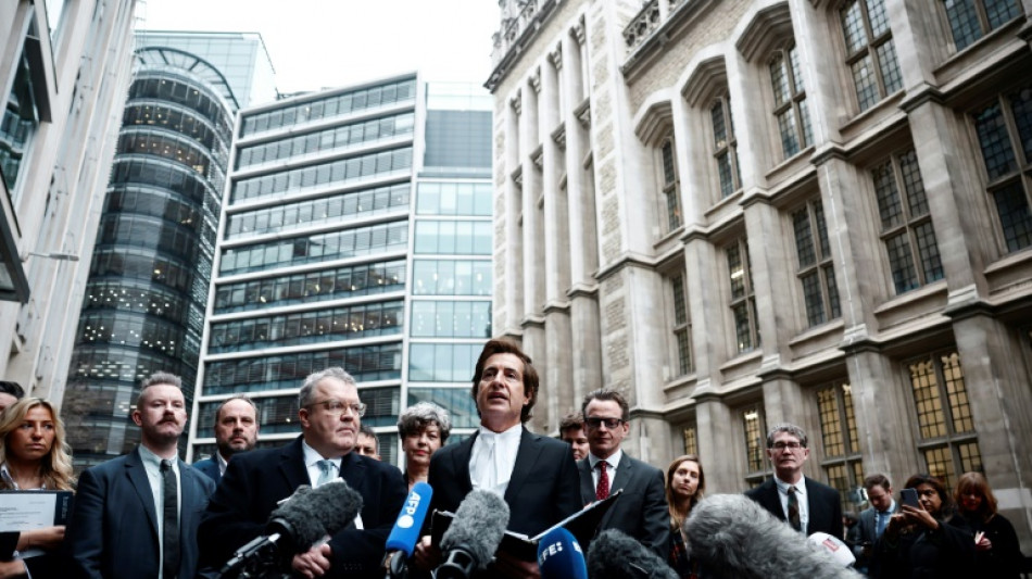 El pr&iacute;ncipe Enrique logra indemnizaci&oacute;n y disculpas del due&ntilde;o del tabloide The Sun