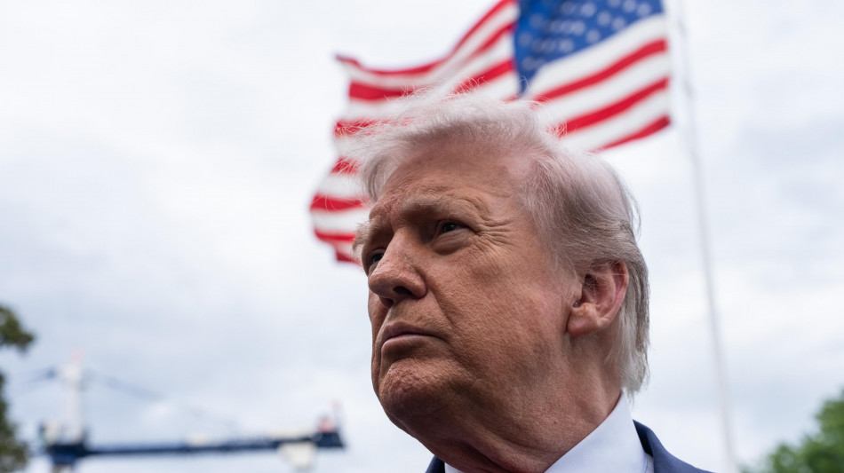  Trump, 'totalmente inaccettabile la risposta dell'Iran' 