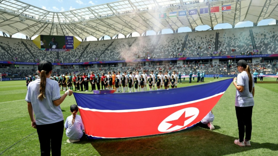 Une &eacute;quipe nord-cor&eacute;enne a rendez-vous au Sud fin mai pour un match de foot rare 