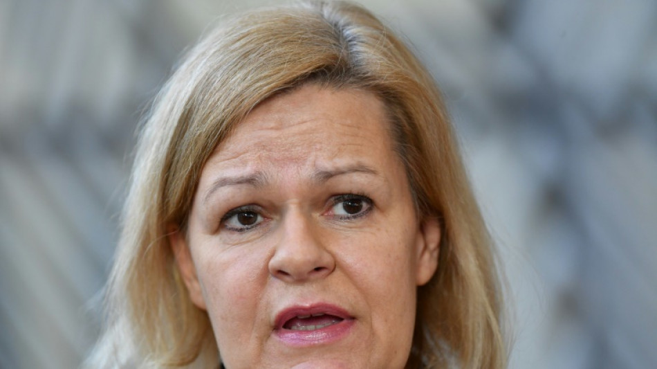 Faeser: Neue App soll Ukraine-Fl&uuml;chtlingen nach Ankunft in Deutschland helfen