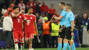 Diaz and Olise set to stay at Bayern, says CEO