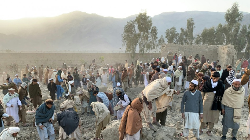 Le Pakistan m&egrave;ne des frappes meurtri&egrave;res en Afghanistan, 18 morts dans une seule maison