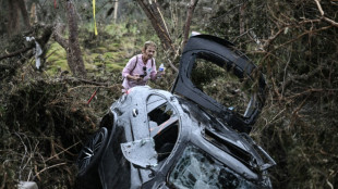 Cheias no Texas deixam quase 90 mortos; acampamento confirma 27 v&iacute;timas