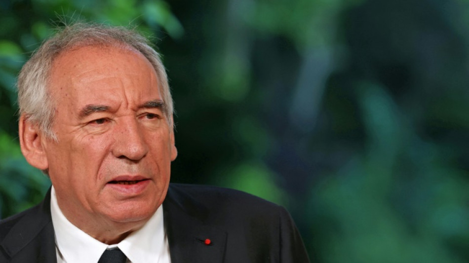 Retraites: refusant un &eacute;chec "si pr&egrave;s du but", Bayrou re&ccedil;oit les partenaires sociaux