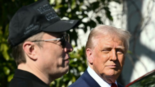 Trump et Musk face &agrave; la presse apr&egrave;s des r&eacute;v&eacute;lations sur les addictions de l'entrepreneur