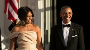 Ehemaliger US-Pr&auml;sident Obama enth&uuml;llt sein Portr&auml;t im Wei&szlig;en Haus