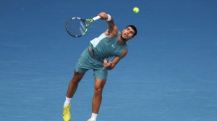 Alcaraz atropela Nishioka e vai &agrave; 3&ordf; rodada do Aberto da Austr&aacute;lia