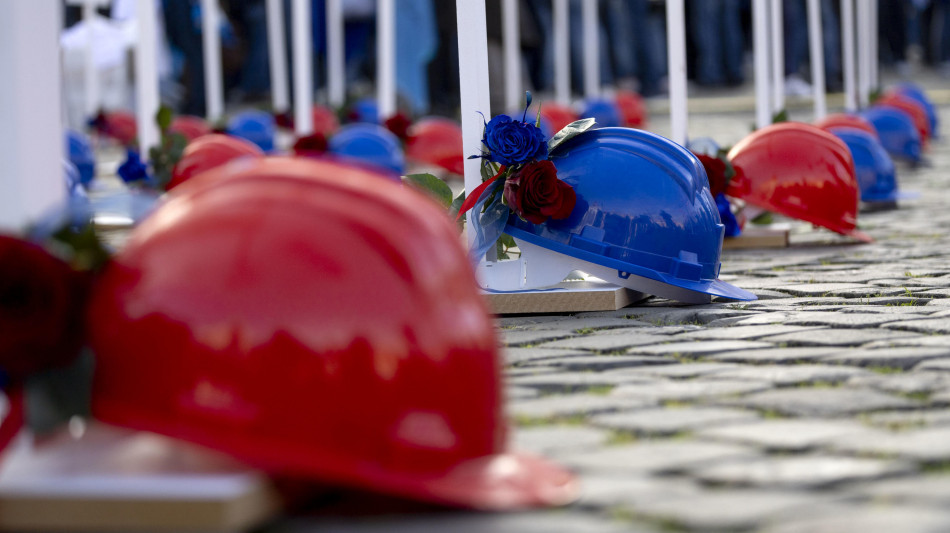 Nel 2024 593mila denunce infortuni, 1.202 i morti