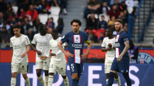 L1: Paris et Monaco prennent la poussi&egrave;re, Angers en Ligue 2