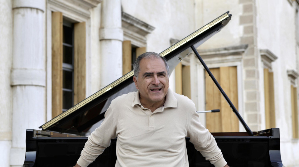 Il pianista Enrico Pieranunzi in concerto a Bologna il 25/6