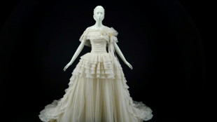 Tras la gala, el MET expone legado del "camale&oacute;n" Karl Lagerfeld