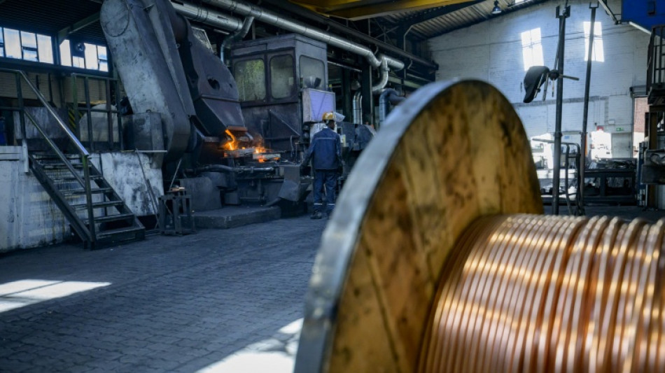  German factory orders plunge as recovery still fragile 