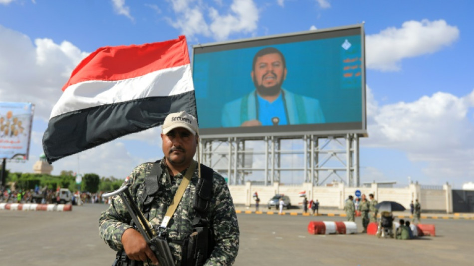 Al menos dos muertos por ataques israel&iacute;es a objetivos hut&iacute;es en la capital de Yemen