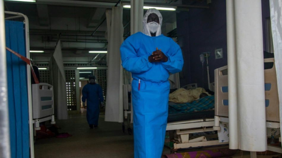 Un brote de &eacute;bola deja 29 muertos en Uganda 
