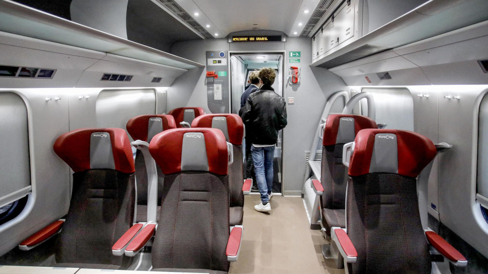  Trenitalia, oltre 33 milioni i passeggeri in viaggio nell'estate 2025 
