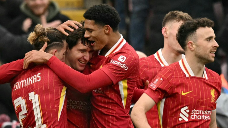 Liverpool e Chelsea goleiam na FA Cup; Brentford &eacute; eliminado
