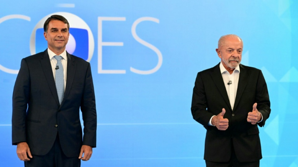  Br&eacute;sil : Lula et Bolsonaro dans la rue &agrave; la veille d'un second tour tr&egrave;s serr&eacute; 
