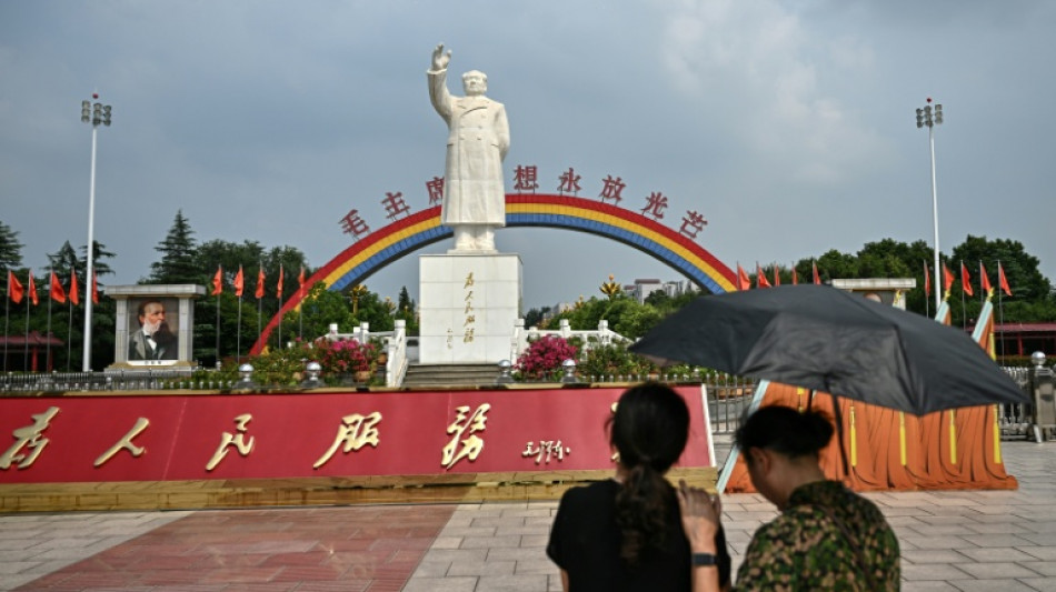  Un demi-si&egrave;cle apr&egrave;s sa mort, le souvenir de Mao fait place &agrave; la nostalgie 
