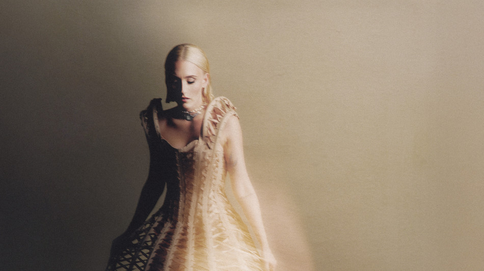  'Che me ne faccio del tempo', arriva il nuovo album di Mara Sattei 