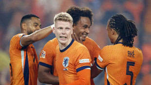 Holanda vence B&oacute;snia-Herzegovina (5-2) em casa na Liga das Na&ccedil;&otilde;es