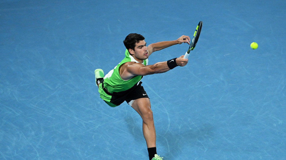  Doha: Alcaraz batte in due set Royer e accede ai quarti 