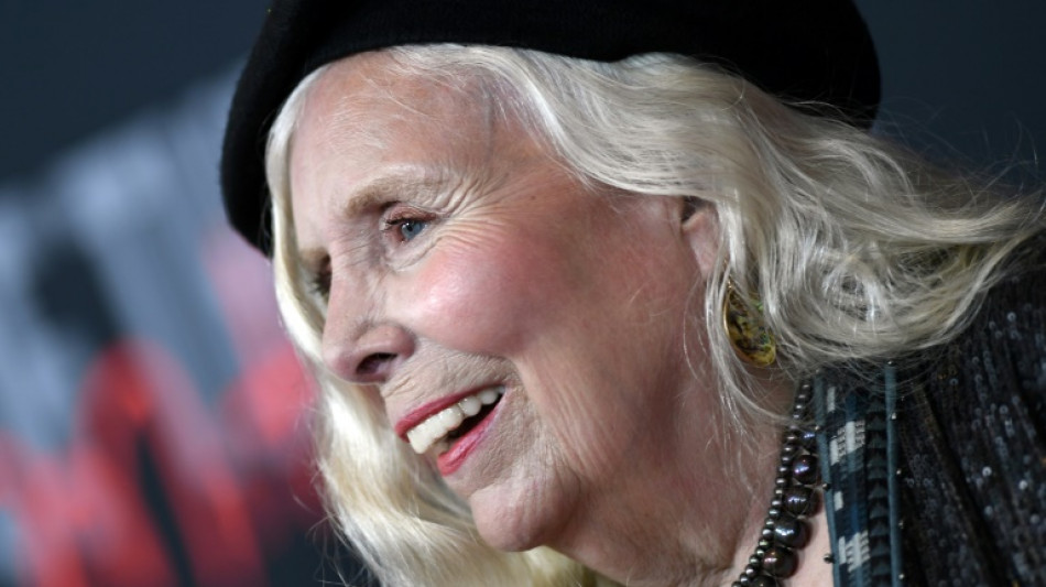 &Iacute;cono del folk Joni Mitchell recibe prestigioso premio en Washington 