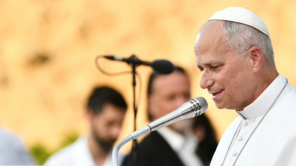 El papa Le&oacute;n dice que ama a EEUU, pero que primero es papa, despu&eacute;s estadounidense 
