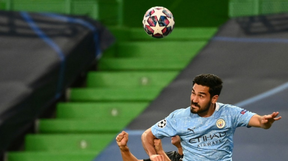 Fu&szlig;ballspieler Ilkay G&uuml;ndogan wird mit Mevl&uuml;de-Gen&ccedil;-Medaille ausgezeichnet